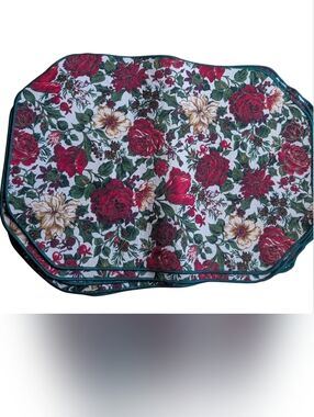 8 Vintages Floral Holiday Table Placemats - Red & Green Set